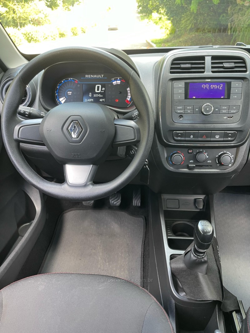 KWID 1.0 12V SCE FLEX ZEN MANUAL - 2023 - NOVA PETRóPOLIS