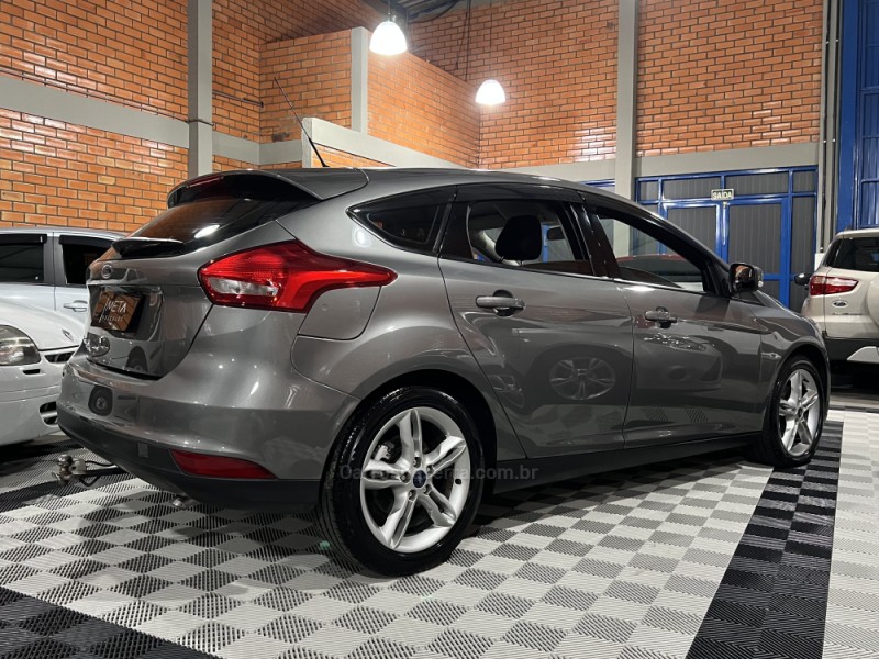 FOCUS 1.6 SE PLUS 16V FLEX 4P MANUAL - 2018 - BENTO GONçALVES