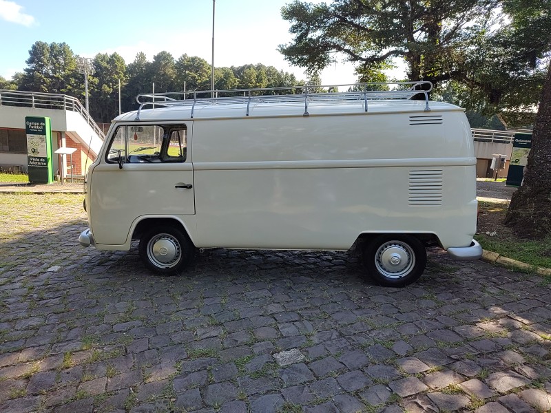 KOMBI 1.6 FURGÃO 8V GASOLINA 3P MANUAL - 1990 - CAXIAS DO SUL