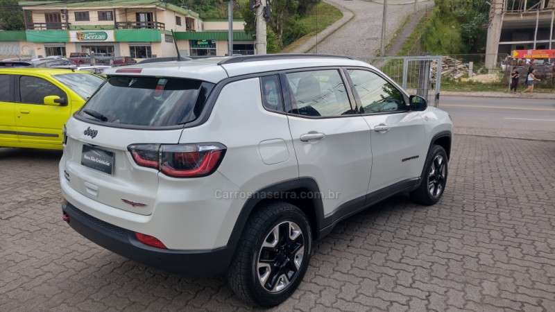 COMPASS 2.0 16V DIESEL TRAILHAWK 4X4 AUTOMÁTICO - 2018 - CAXIAS DO SUL