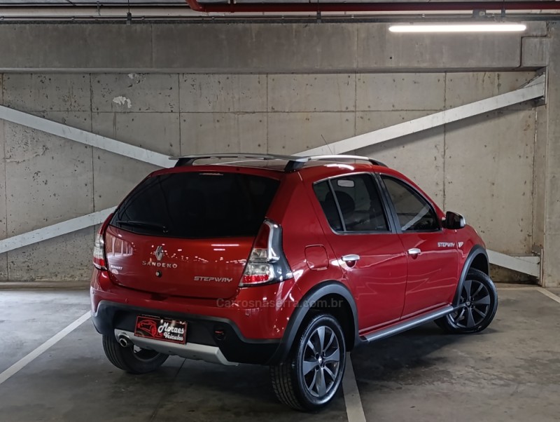 SANDERO 1.6 STEPWAY 8V FLEX 4P MANUAL - 2013 - CAXIAS DO SUL