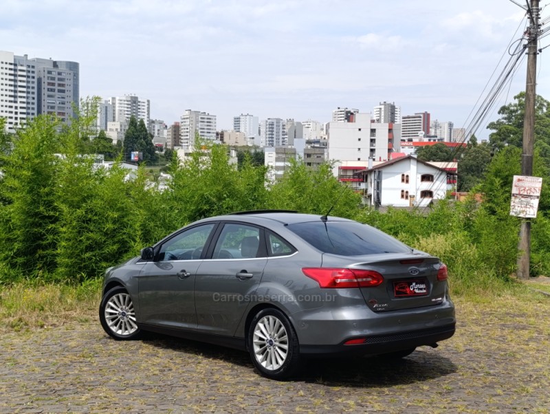 FOCUS 2.0 TITANIUM PLUS SEDAN 16V FLEX 4P AUTOMÁTICO - 2016 - CAXIAS DO SUL