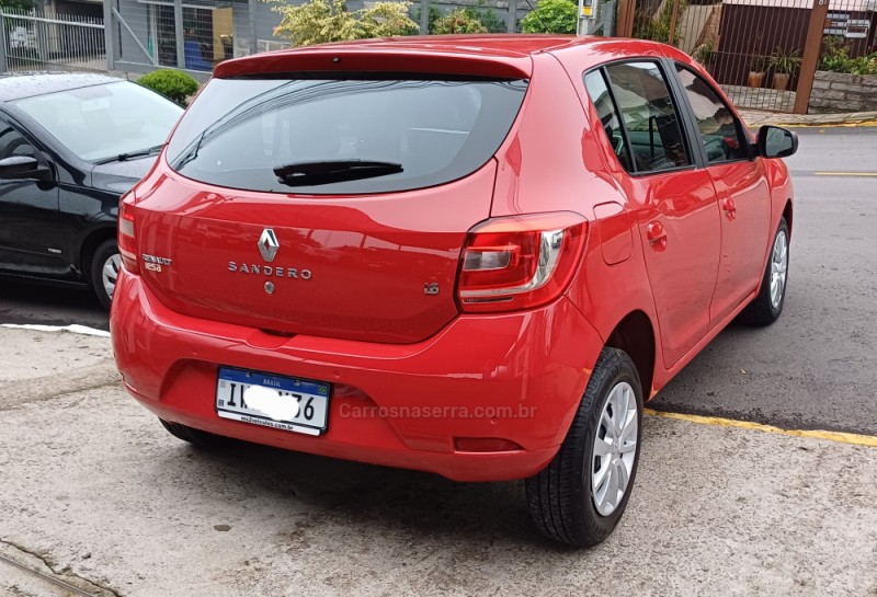 SANDERO 1.6 EXPRESSION 8V FLEX 4P MANUAL - 2015 - FARROUPILHA