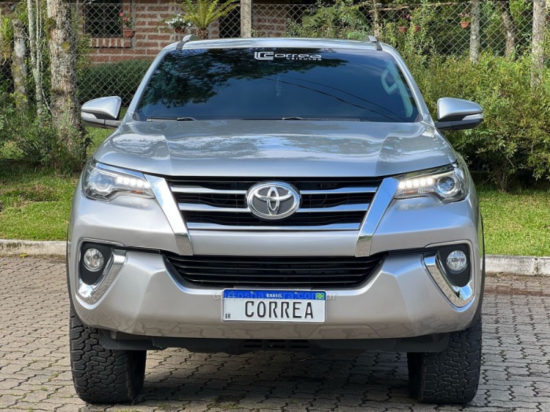 HILUX SW4 2.8 SRX 4X4 16V TURBO INTERCOOLER DIESEL 4P AUTOMÁTICO - 2017 - CANELA