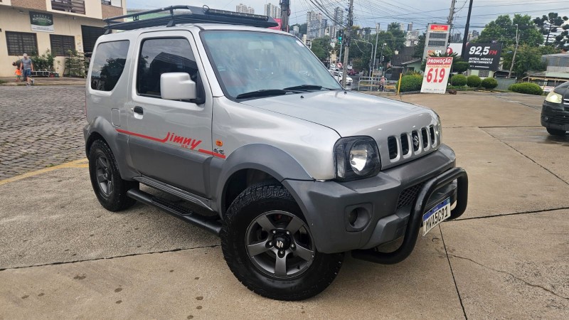 JIMNY 1.3 4ALL 4X4 16V GASOLINA 2P MANUAL - 2011 - CAXIAS DO SUL