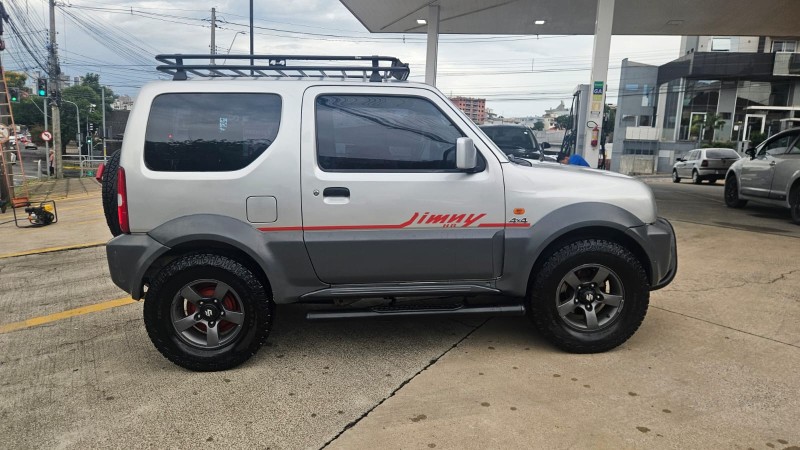 JIMNY 1.3 4ALL 4X4 16V GASOLINA 2P MANUAL - 2011 - CAXIAS DO SUL