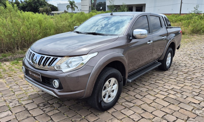 L200 TRITON 2.4 16V TURBO DIESEL SPORT HPE CD 4P 4X4 AUTOMÁTICO - 2018 - BENTO GONçALVES