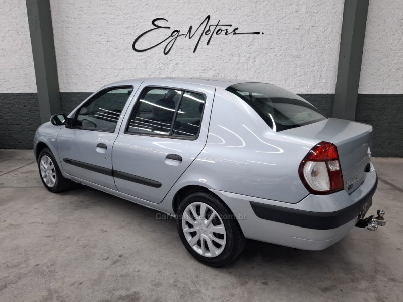 CLIO 1.6 EXPRESSION SEDAN 16V FLEX 4P MANUAL - 2006 - BENTO GONçALVES