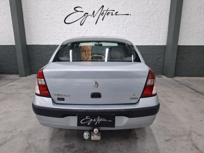 CLIO 1.6 EXPRESSION SEDAN 16V FLEX 4P MANUAL - 2006 - BENTO GONçALVES