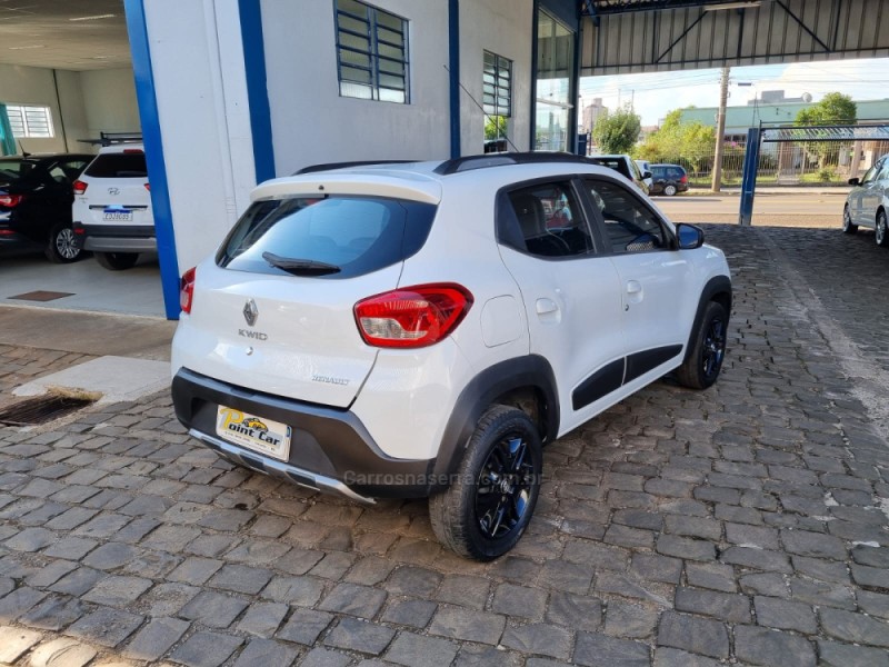 KWID 1.0 12V OUTSIDER FLEX 4P MANUAL - 2020 - VACARIA