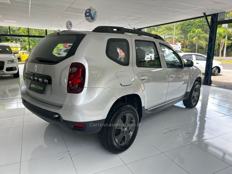 DUSTER 1.6 EXPRESSION 4X2 16V FLEX 4P MANUAL - 2017 - IGREJINHA