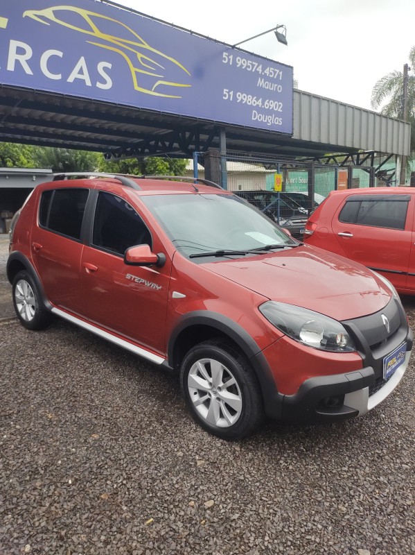 SANDERO 1.6 STEPWAY 8V FLEX 4P MANUAL - 2014 - VALE REAL