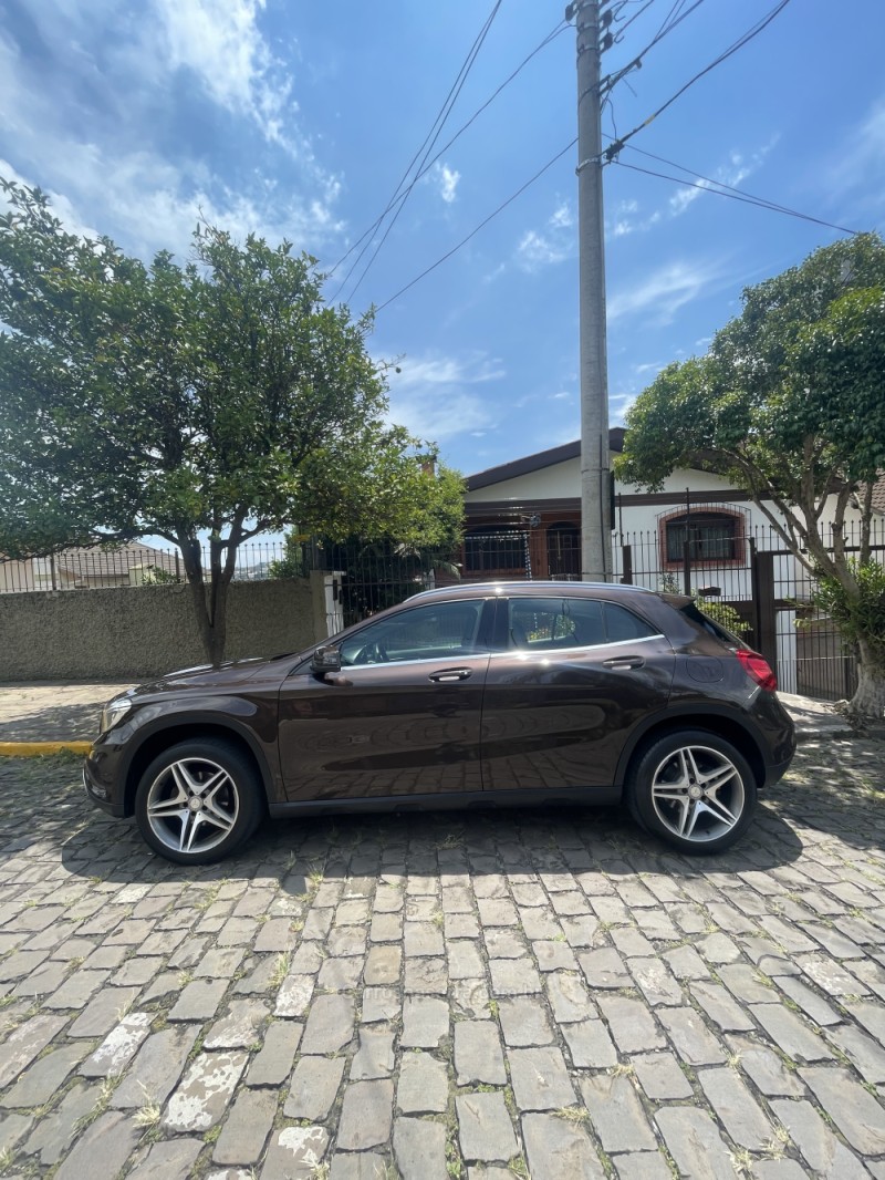 GLA 200 1.6 CGI ENDURO 16V TURBO FLEX 4P AUTOMÁTICO - 2016 - CAXIAS DO SUL