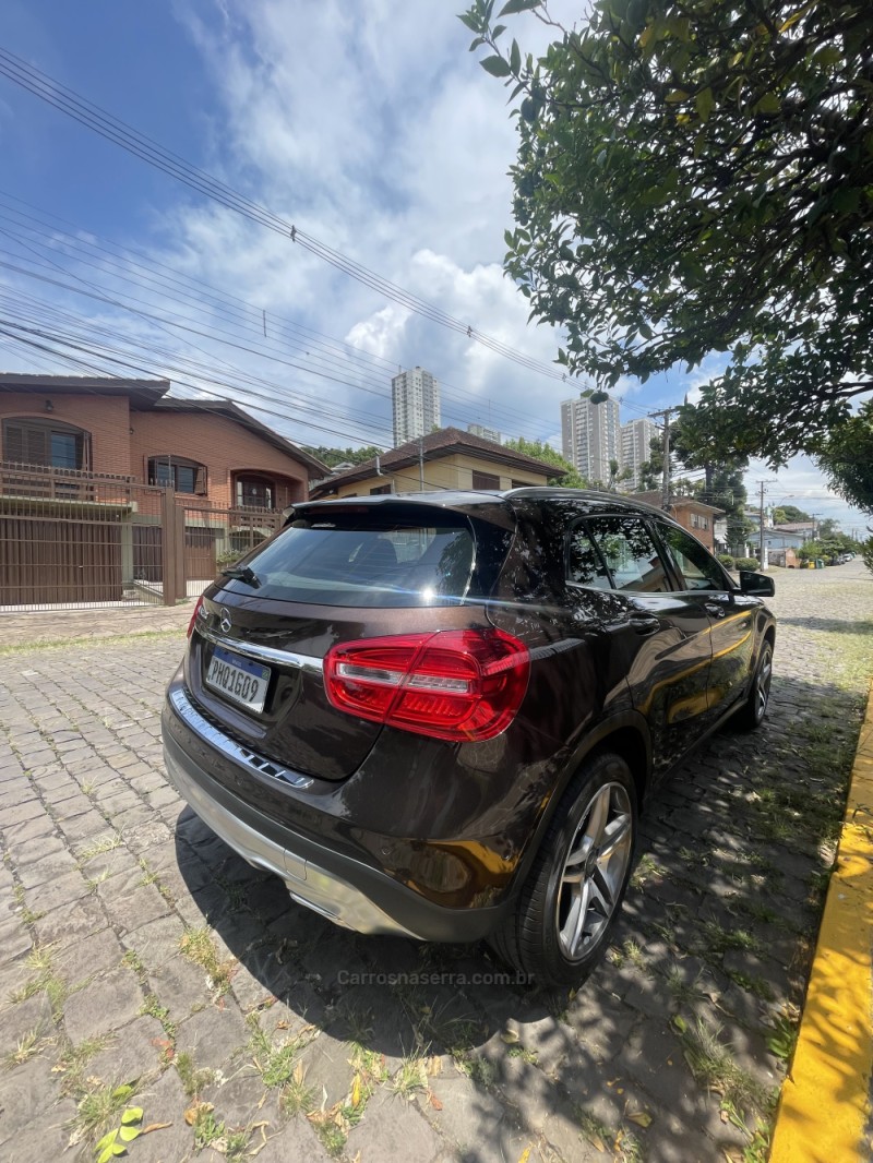 GLA 200 1.6 CGI ENDURO 16V TURBO FLEX 4P AUTOMÁTICO - 2016 - CAXIAS DO SUL