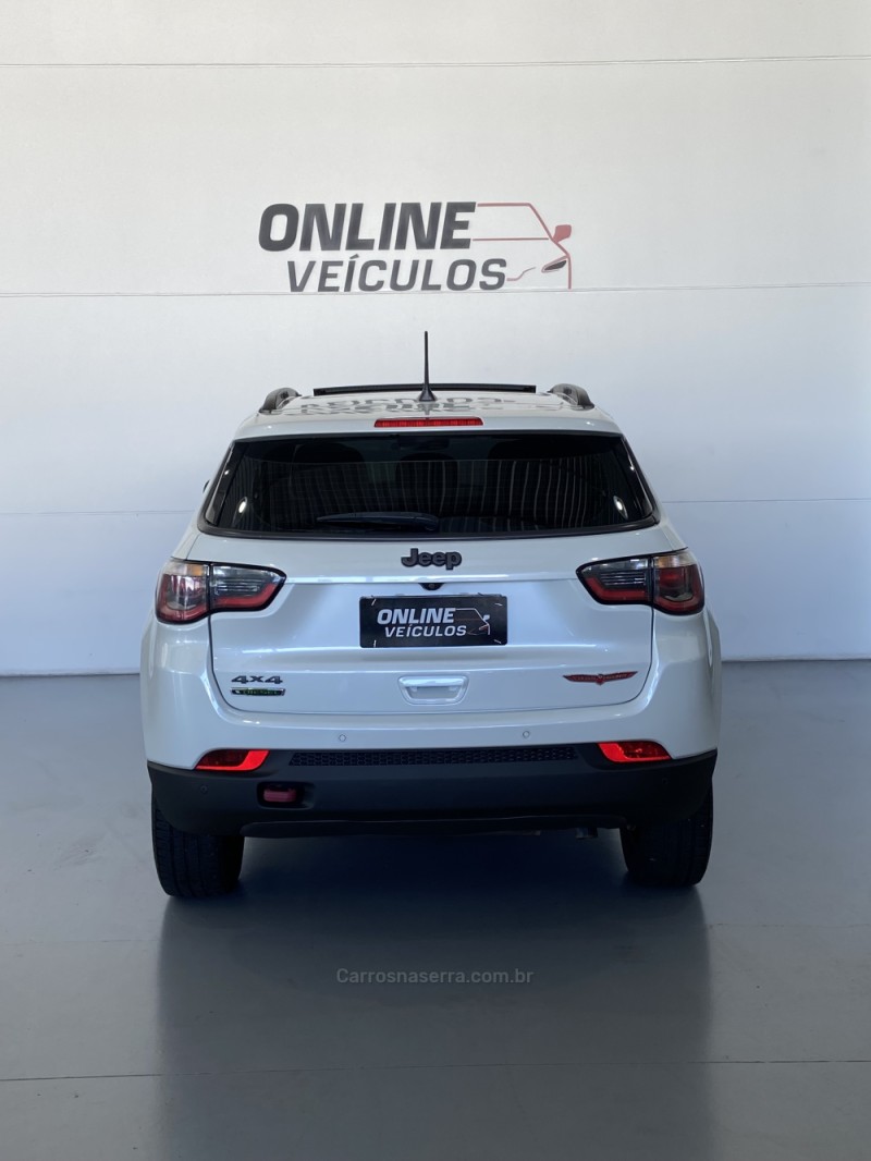 COMPASS 2.0 16V DIESEL TRAILHAWK 4X4 AUTOMÁTICO - 2018 - FARROUPILHA