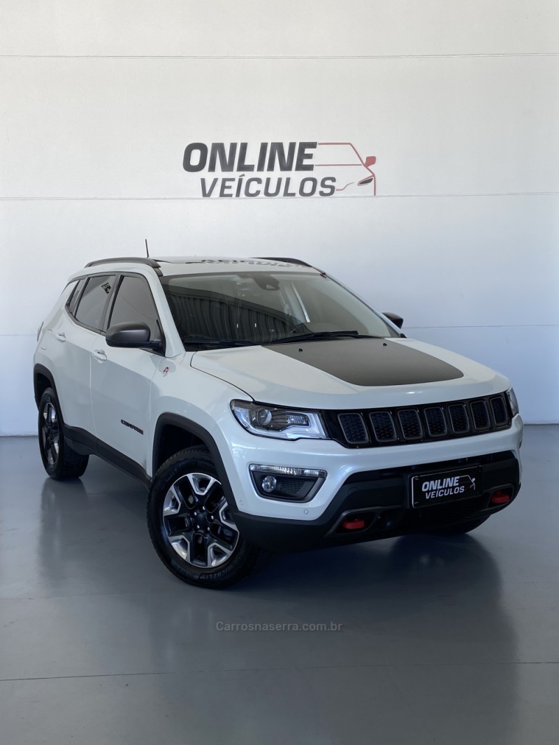 COMPASS 2.0 16V DIESEL TRAILHAWK 4X4 AUTOMÁTICO - 2018 - FARROUPILHA