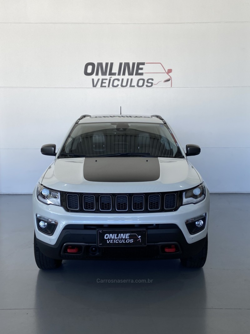 COMPASS 2.0 16V DIESEL TRAILHAWK 4X4 AUTOMÁTICO - 2018 - FARROUPILHA