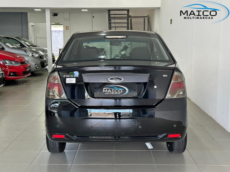 FIESTA 1.6 ROCAM SEDAN 8V FLEX 4P MANUAL - 2011 - NOVO HAMBURGO