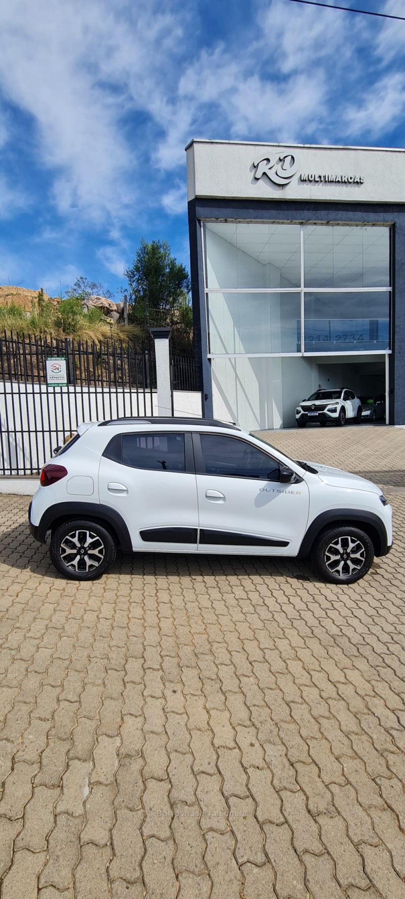 KWID 1.0 12V OUTSIDER FLEX 4P MANUAL - 2023 - CAXIAS DO SUL