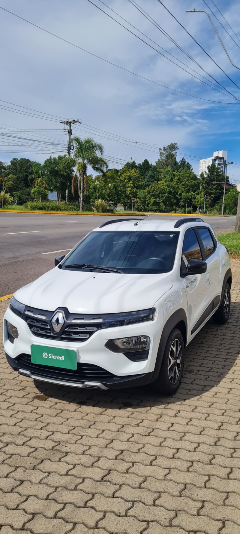 KWID 1.0 12V OUTSIDER FLEX 4P MANUAL - 2023 - CAXIAS DO SUL