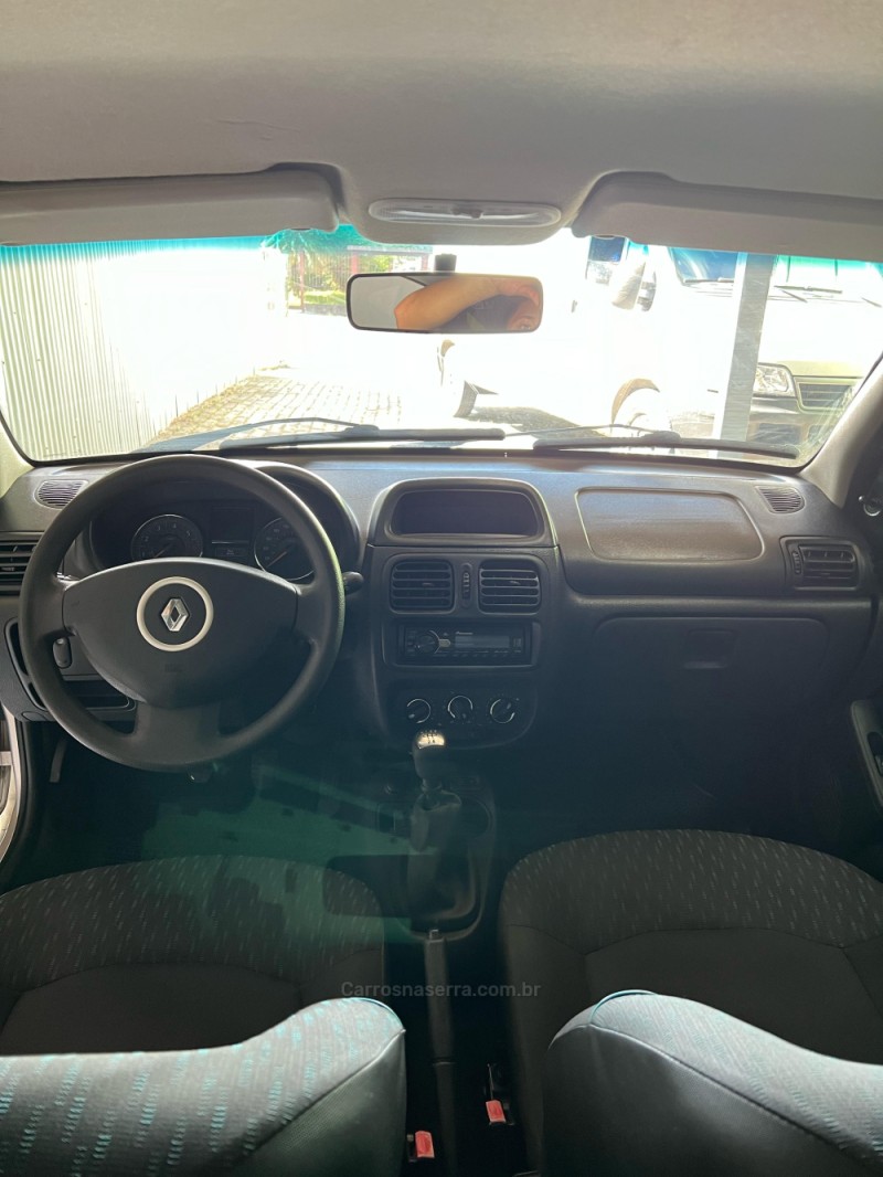 CLIO 1.0 AUTHENTIQUE 16V FLEX 2P MANUAL - 2016 - CAXIAS DO SUL