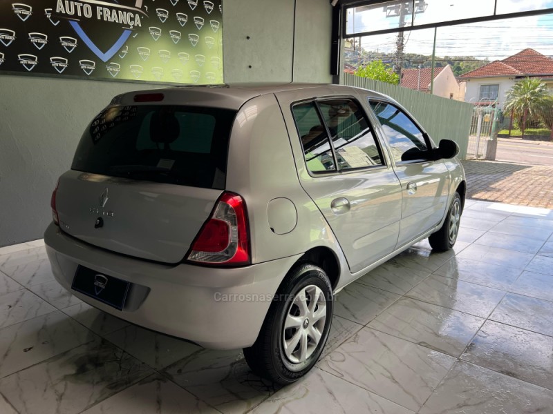 CLIO 1.0 AUTHENTIQUE 16V FLEX 2P MANUAL - 2016 - CAXIAS DO SUL