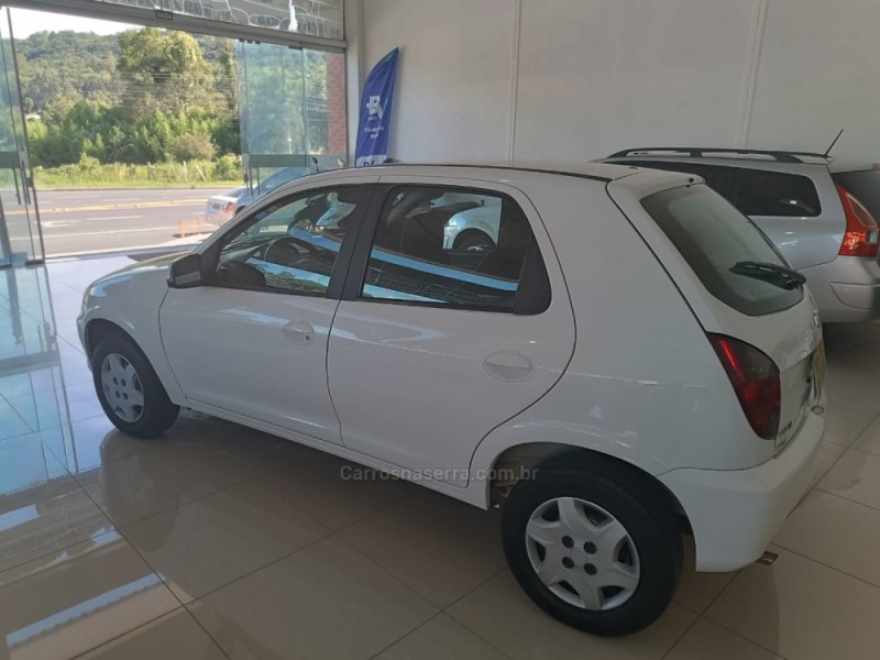 CELTA 1.0 MPFI LT 8V FLEX 4P MANUAL - 2014 - NOVA PETRóPOLIS