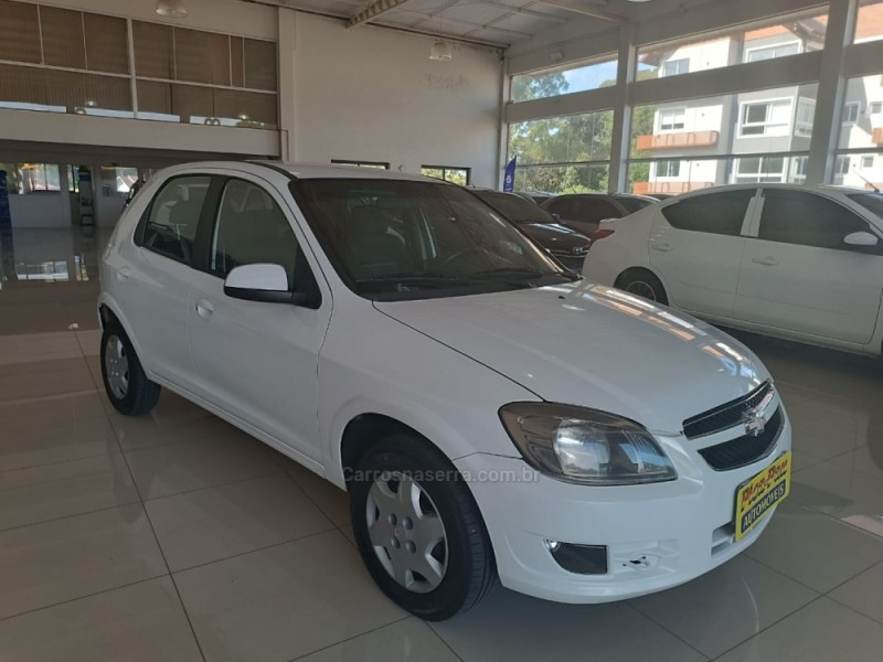 CELTA 1.0 MPFI LT 8V FLEX 4P MANUAL - 2014 - NOVA PETRóPOLIS