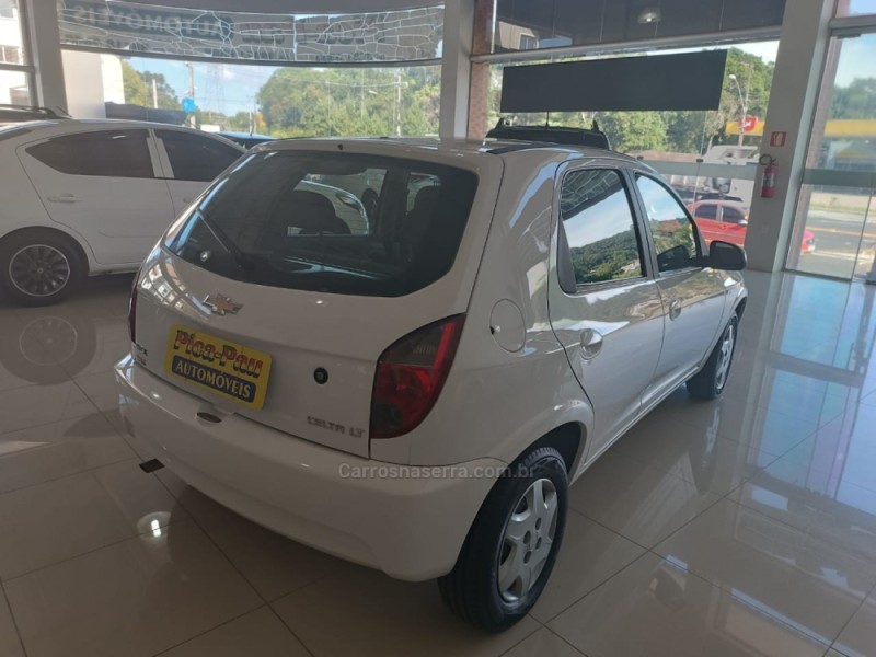 CELTA 1.0 MPFI LT 8V FLEX 4P MANUAL - 2014 - NOVA PETRóPOLIS