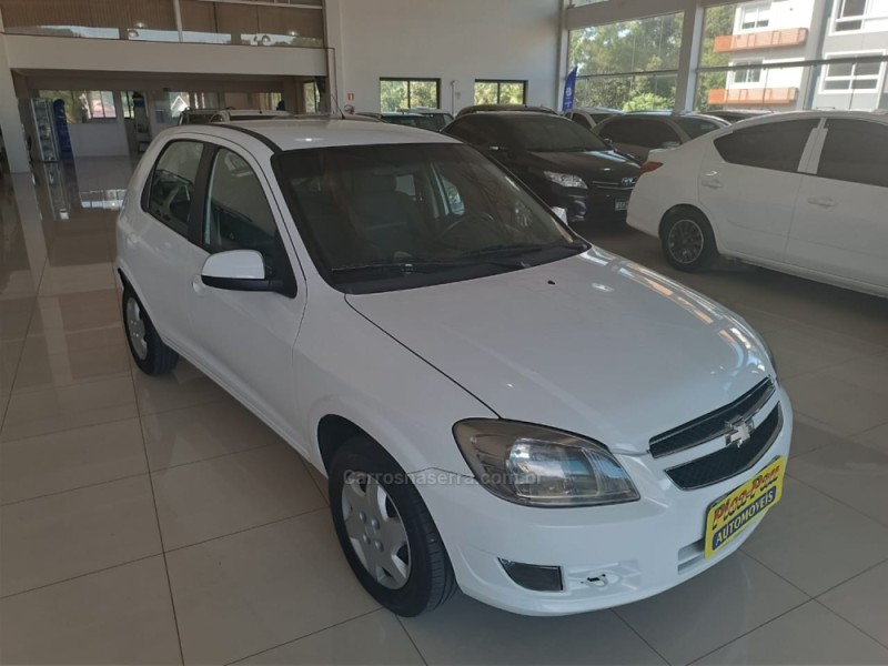 CELTA 1.0 MPFI LT 8V FLEX 4P MANUAL - 2014 - NOVA PETRóPOLIS