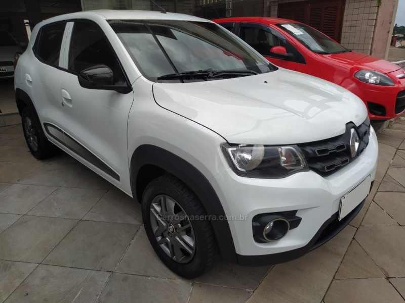 KWID 1.0 12V SCE FLEX INTENSE MANUAL - 2020 - BENTO GONçALVES