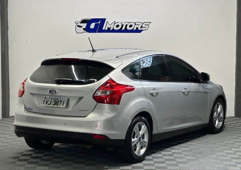 FOCUS 1.6 SE HATCH 16V FLEX 4P AUTOMÁTICO - 2014 - NOVO HAMBURGO