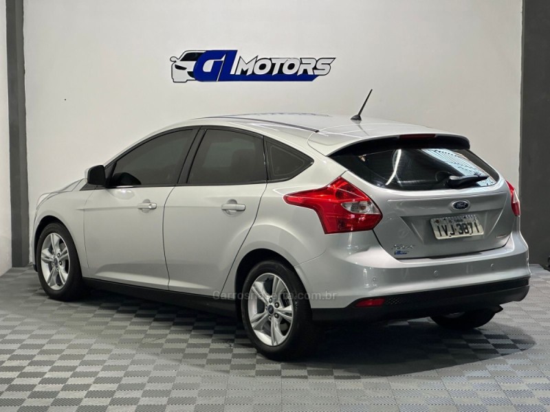 FOCUS 1.6 SE HATCH 16V FLEX 4P AUTOMÁTICO - 2014 - NOVO HAMBURGO