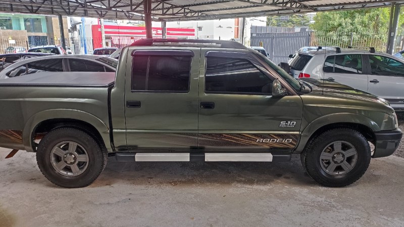 S10 2.4 MPFI RODEIO 4X2 CD 8V FLEX 4P MANUAL - 2011 - CAXIAS DO SUL