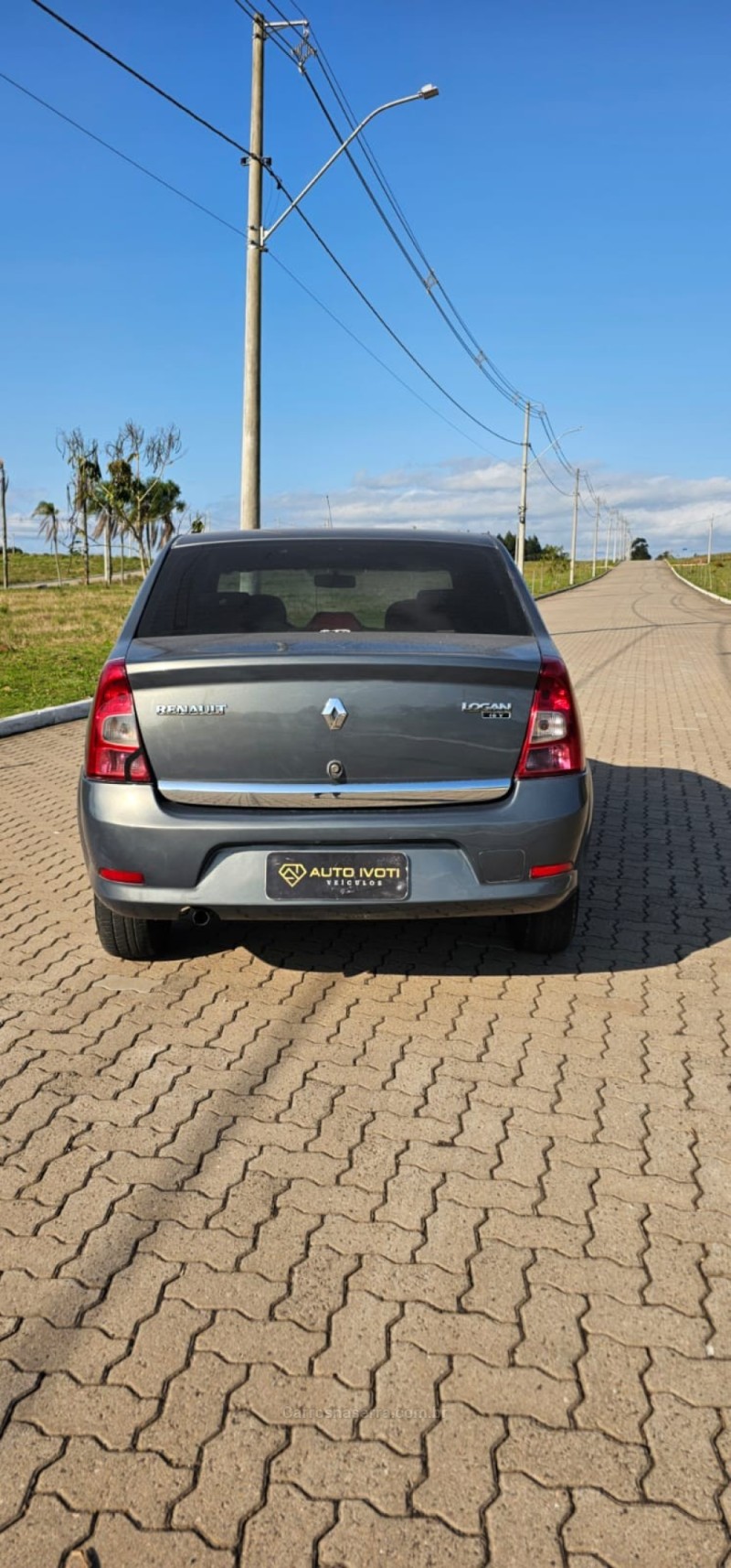 LOGAN 1.0 EXPRESSION 12V FLEX 4P MANUAL - 2011 - IVOTI