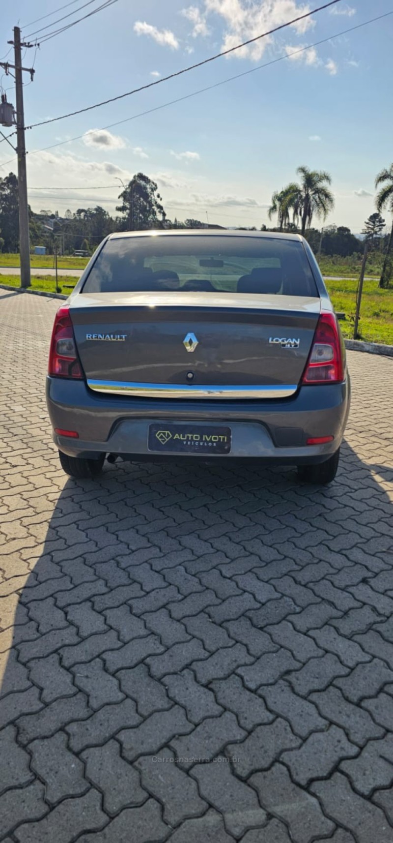 LOGAN 1.0 EXPRESSION 12V FLEX 4P MANUAL - 2011 - IVOTI