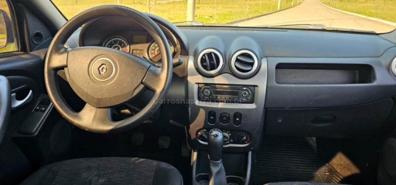 LOGAN 1.0 EXPRESSION 12V FLEX 4P MANUAL - 2011 - IVOTI