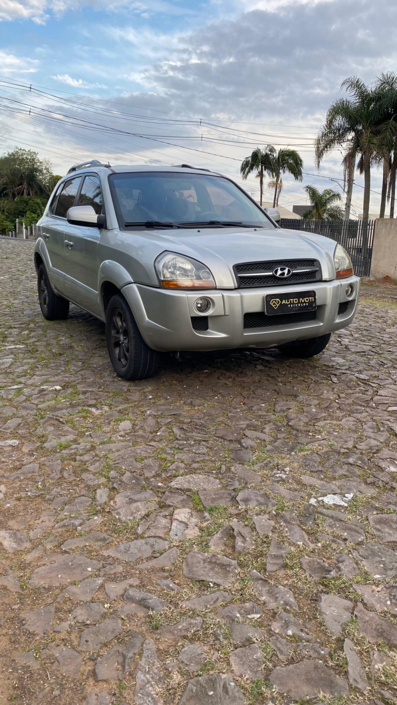 TUCSON 2.0 MPFI GLS 16V 143CV 2WD FLEX 4P AUTOMÁTICO