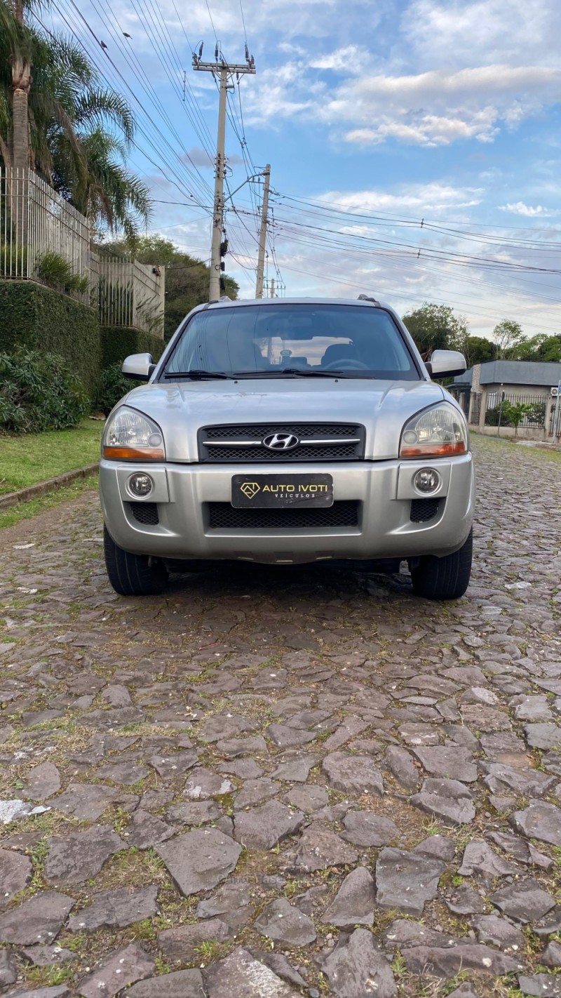 TUCSON 2.0 MPFI GLS 16V 143CV 2WD FLEX 4P AUTOMÁTICO - 2013 - IVOTI
