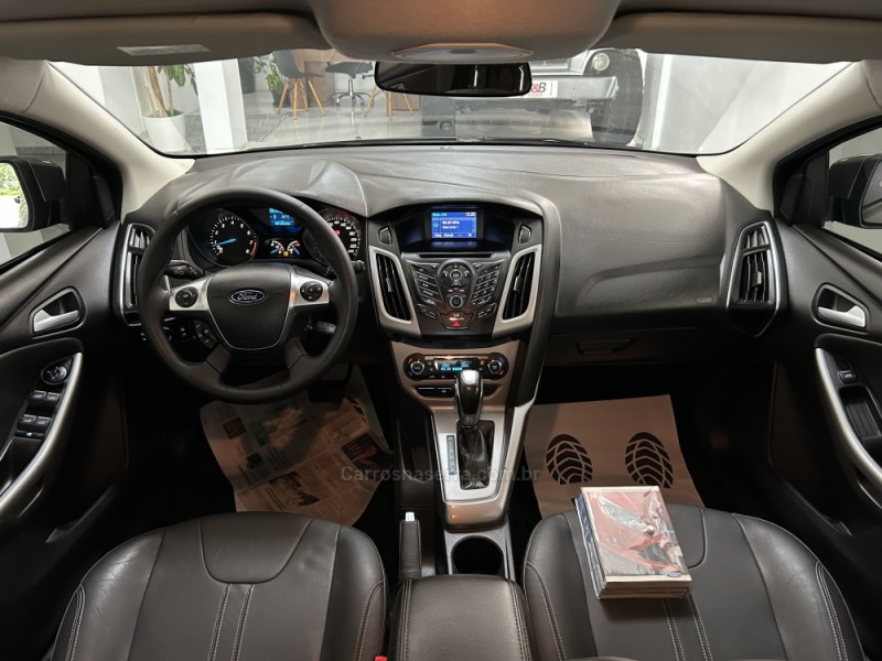 FOCUS 2.0 SE HATCH 16V FLEX 4P AUTO - 2015 - NOVA PRATA