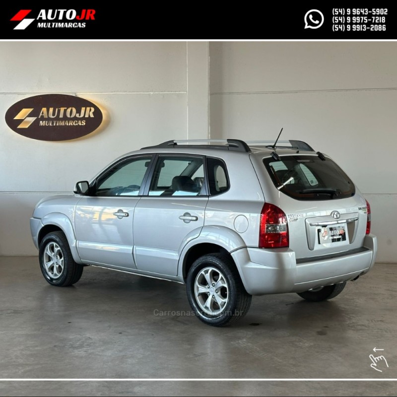 TUCSON 2.0 MPFI GLS 16V 143CV 2WD FLEX 4P AUTOMÁTICO - 2014 - VACARIA