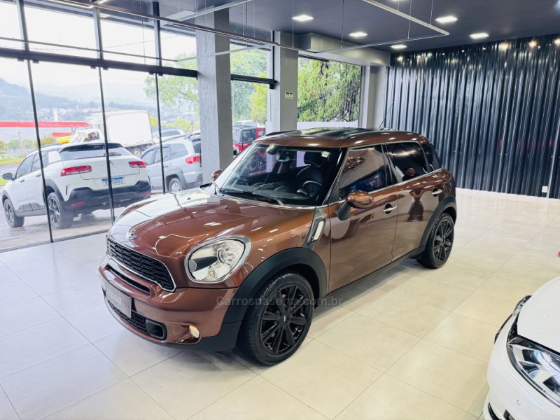COUNTRYMAN 1.6 S TURBO 16V 184CV GASOLINA 4P AUTOMÁTICO - 2014 - DOIS IRMãOS