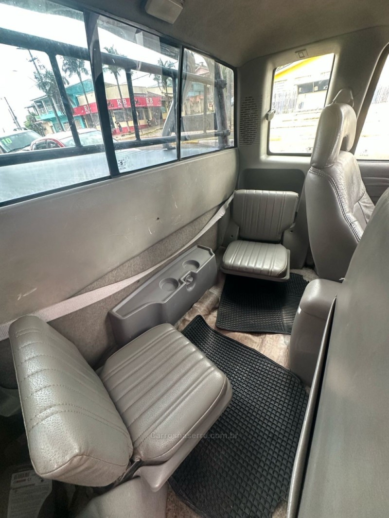 S10 2.2 MPFI DLX 4X2 CE 8V GASOLINA 2P MANUAL - 1996 - PAROBé