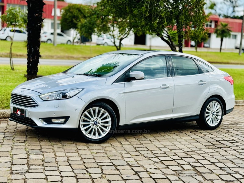 FOCUS 2.0 TITANIUM PLUS SEDAN 16V FLEX 4P AUTOMÁTICO