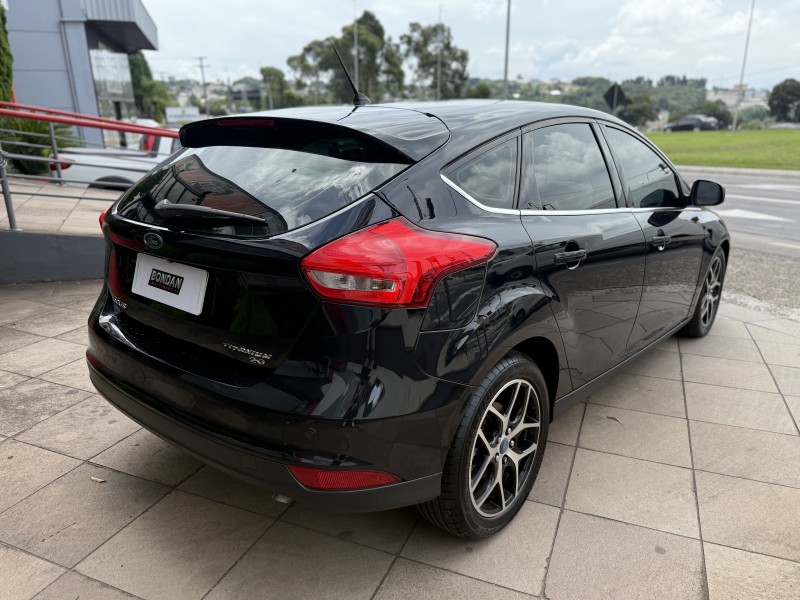 FOCUS 2.0 TITANIUM HATCH 16V FLEX 4P AUTOMÁTICO - 2016 - FARROUPILHA