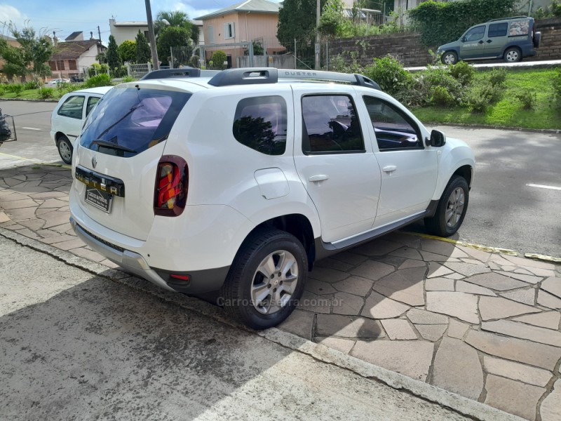 DUSTER 1.6 DYNAMIQUE 4X2 16V FLEX 4P AUTOMÁTICO - 2019 - NOVA PRATA