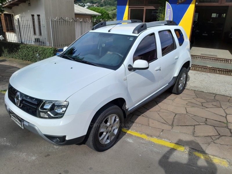 DUSTER 1.6 DYNAMIQUE 4X2 16V FLEX 4P AUTOMÁTICO - 2019 - NOVA PRATA