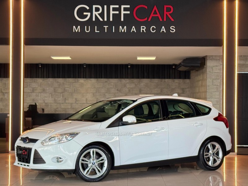 FOCUS 2.0 SE HATCH 16V FLEX 4P AUTO - 2015 - DOIS IRMãOS