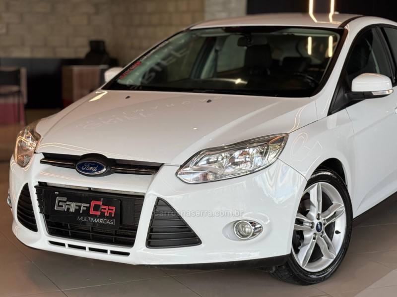 FOCUS 2.0 SE HATCH 16V FLEX 4P AUTO - 2015 - DOIS IRMãOS