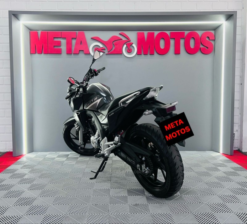 CB 250F TWISTER  - 2022 - CAMPO BOM